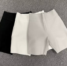 BANDAGED BIKER SHORTS